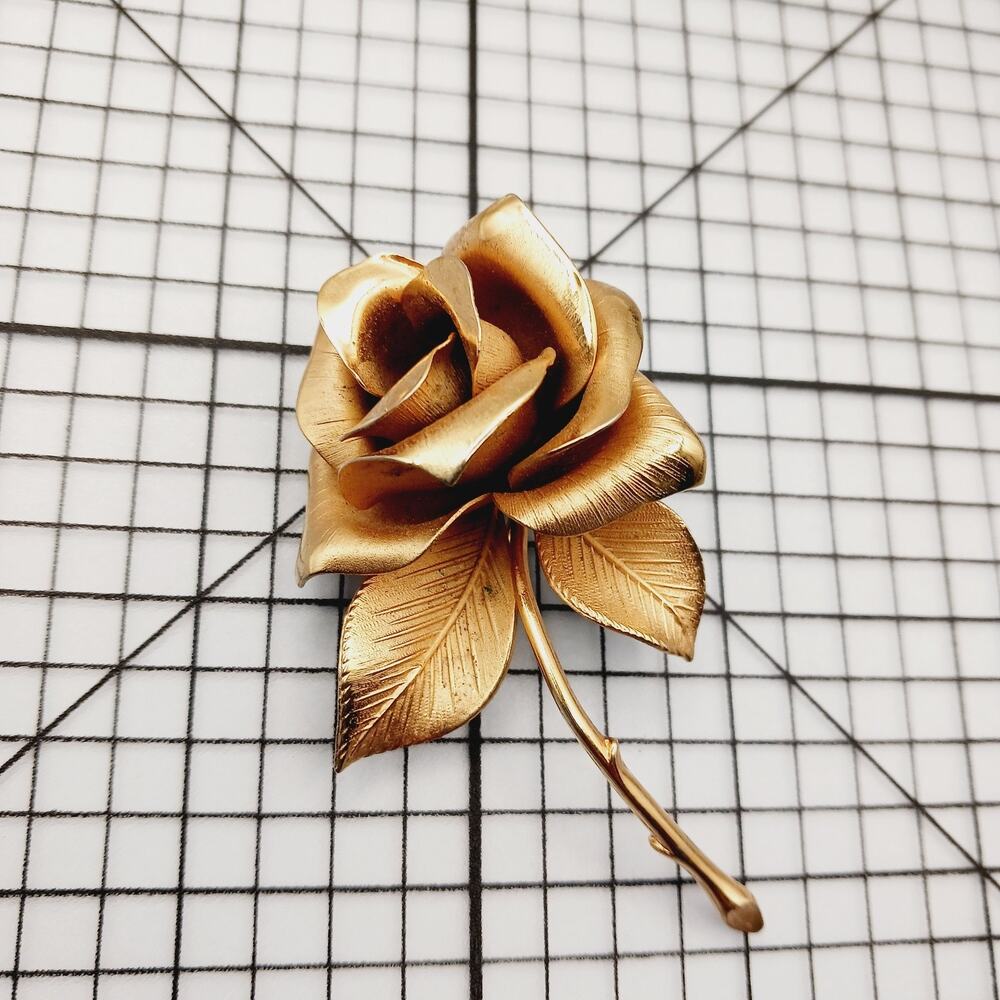Brooch Pin VTG Giovanni Rose Flower Gold Tone Long Stem Sculptured 70s Textured